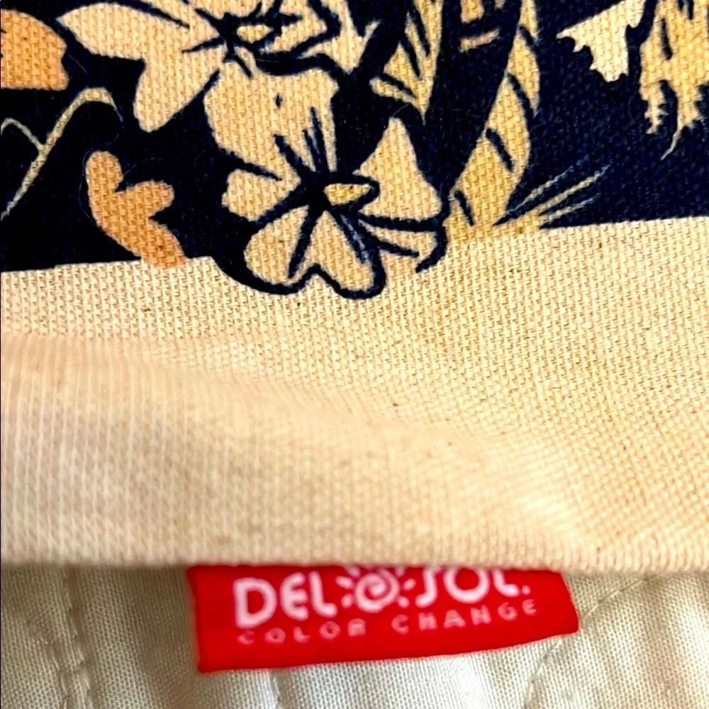 NWOT Del Sol Tote Bag with Tropical Print